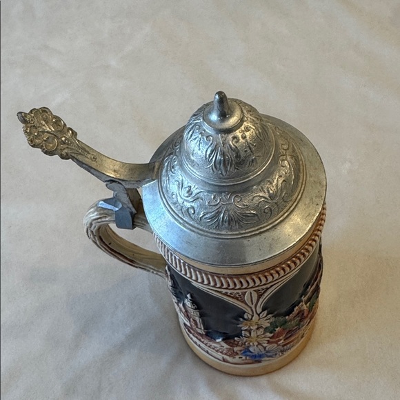 Vintage Colorful Salzburg by King and Schloss Lembeck Beer Steins - Picture 5 of 13